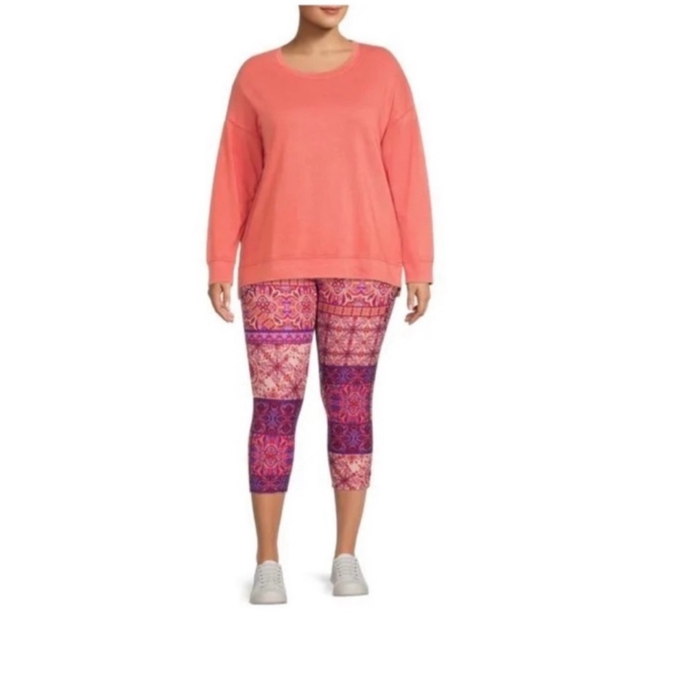 Terra & Sky High Rise Plus Printed Legging Capri. NWT size 0X, 1X or 3X